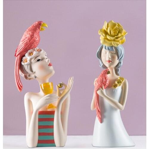 European Resin Girl Decoration Creative Home Living Room Porch Decoration TV Cabinet Desktop Decoration Holiday Birthday Gift