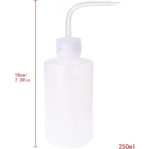 Y55D 250 ml Plastic Squeeze Type Watering Bottle Cheap Plant Water Can Curved Nozzle
