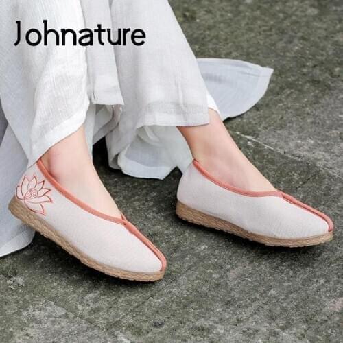 Johnature Embroider Cotton Fabric Flats Women Shoes 2020 New Autumn Round Toe Casual Handmade Flower Concise Ladies Shoes