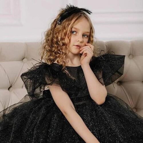 Flower Girl Dresses Vintage Short Sleeves Junior Bridesmaid Gowns Floor Length Bohemian 1st Communion Baby Dress