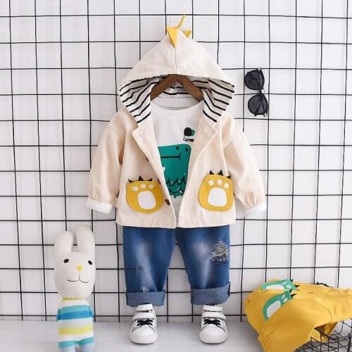 Childrens clothes set Spring and Autumn Baby Boy Cartoon Hooded Jacket T-shirt Jeans Three-piece Kids Fashion Set Girls Clothes