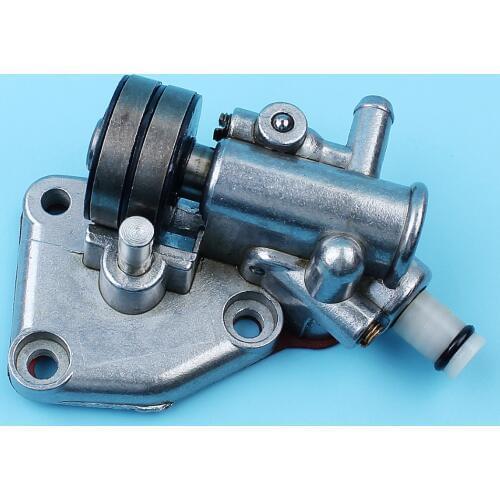 Oil Oiler Pump Assembly For Stihl 070 090 AV G Contra 070AV 090AV MS720 Contra S Chainsaw Engines # 1106 640 3202 Replace Parts