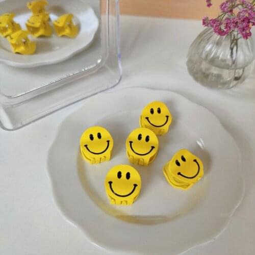 FFLACELL 2021 Summer Korean Version Of Simple All-match Ins Yellow Smiley Face Clip Women Party Accessories
