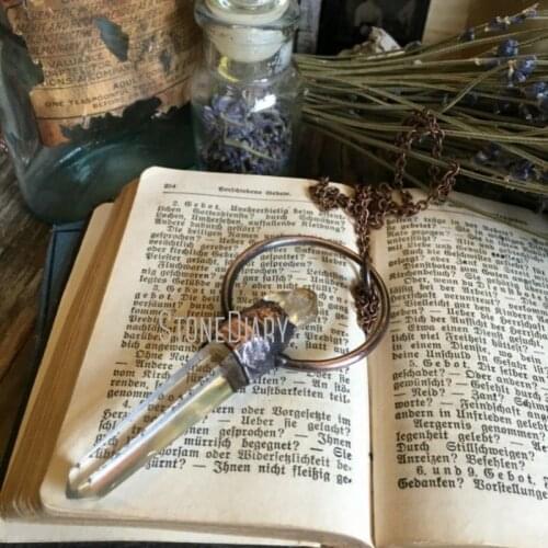 NM35258 Large Crystal Necklace Polished Quartz Wand Top Clear Quartz Pendant Big Healing Crystals Copper Plated Necklace