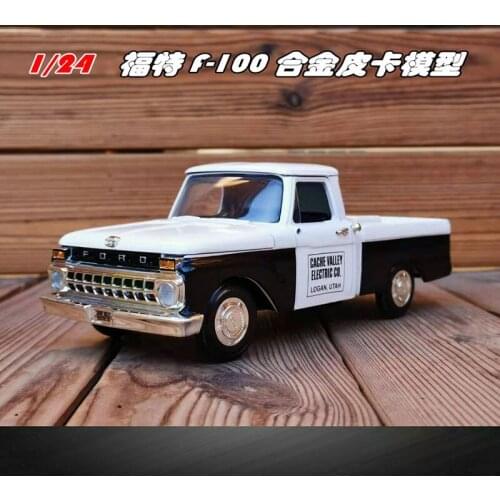 1/24 Ford Pickup F-100 Classtic Car Diecast & Toy Model Simulation Alloy Metal Vehicle for Collectible Gift Souvenir Display