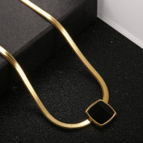 Luxury Fashion Black Square Charm Pendant Snake Chain Choker Necklace For Women Wedding Party Jewelry Gifts
