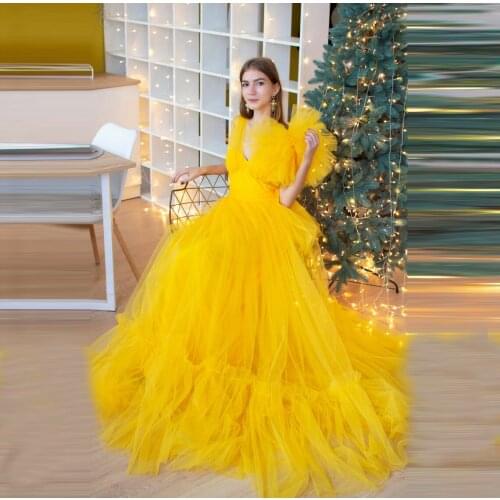 Light Yellow Tulle Maternity Dressing Gowns Puffy Sleeves Deep V Neck Ruffles Long With Train Custom Made Photo Shoot Pregnancy