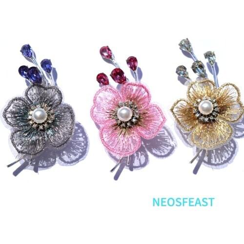 Elegant Lace Flower Rhinestone Brooches for Women Mix Color Ladies Bridal Gift Sweater Coat Garments Pearl Pin Classic Jewelry