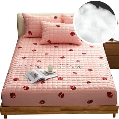 Strawberry Breathable Mattress Covers Protector Cotton Printed Sheet With Elastic Mattress Topper Cartoon Protection Pad Covers