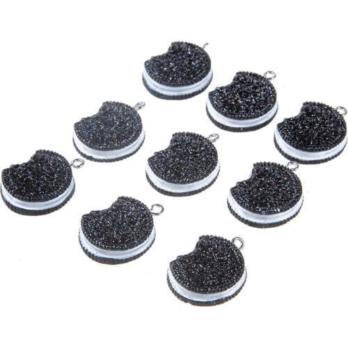 10pcs New Design Simulated Food Half Oreo Biscuits Resin Pendant Charms For Making Jewelry DIY Wholesale Gift For Women Kids