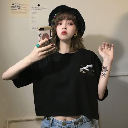 2020 new embroidery ladies Korean version of Harajuku style tshirtloose short paragraph short-sleeved womens t shirt hip hop
