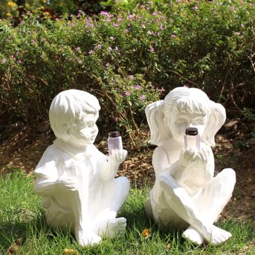 Boys and Girls Lovers Resin Ornaments Resin Decoration Art Crafts Creative Solar Lighting Fairy Garden Patio Courtyard