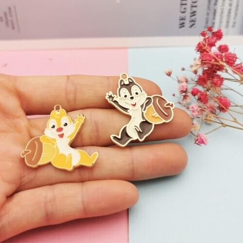 10pcs Drop Oil Squirrel Hug Pine Cones Enamel Charms Pendant For DIY Jewelry Making Gold Metal Pendant Necklace Bracelet Finding
