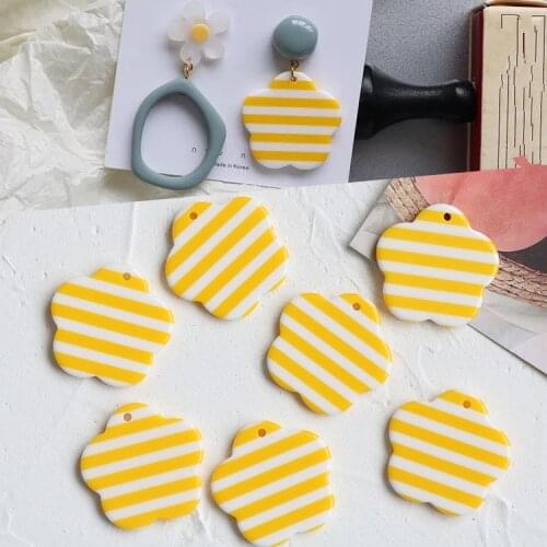10 PCS 32mm Fashion Resin Flowers Pendant Charms DIY Earrings Accessories For Jewelry Making