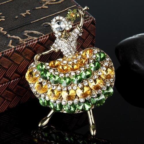 Very Nice Girl Christmas Brooch Pins Brand Rhinestone Crystal Hijab Accessories Women Wedding Broches Bijuteriras Broch Bijoux