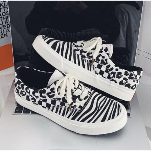 Fashion Animal Printed Men Canvas Shoes Zabra Canvas Sneakers Men Flat Comfortable Casual Vulcanized Shoes Men zapatillas hombre