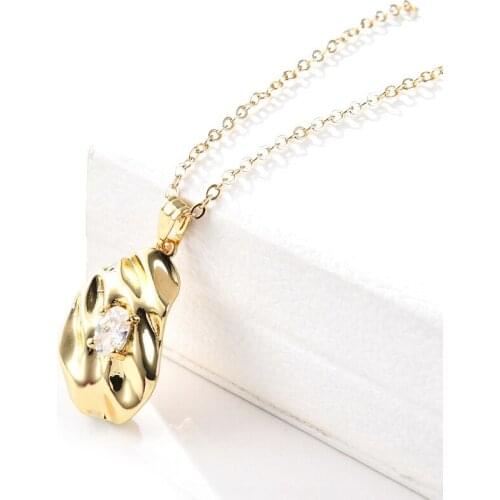 Naive sister Vintage Pendants