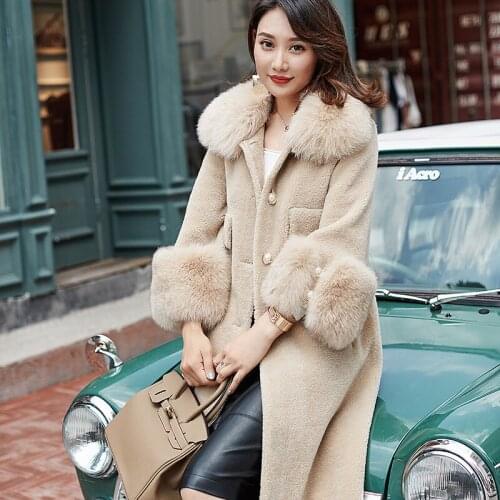 2020 New Womes Real Women Winter 100% Wool Long Warm Sheepskin Shearing Coat Natual Fox Fur Parkas Mujer 2343