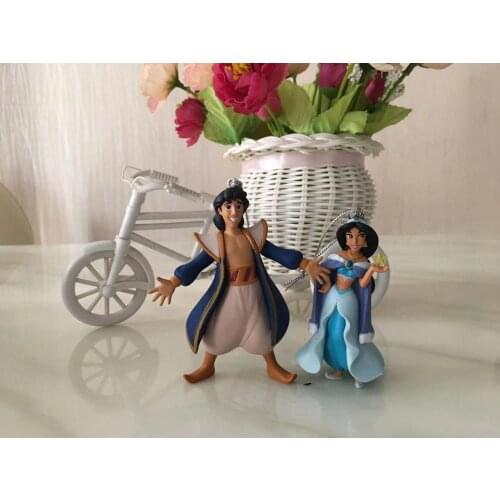 1Set/2PCS 8cm 2018 Japan Christmas collection handmade ornaments genuine pendant prince princess series the best gift for kids