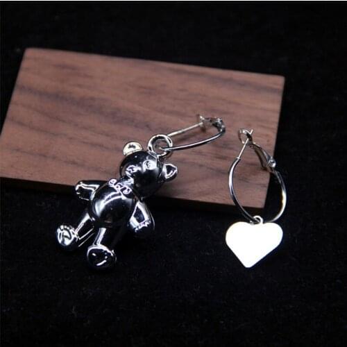 1Pair Cute Metal Color Bear Heart Hoop Earrings For Women Girl Korea Creative Asymmetrical Animals Love Earrings Jewelry E560