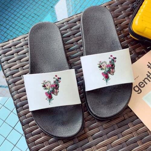 2021 New Women Non-slip shoes Ladies Slippers Aesthetic Womens Beach Slippers Female Summer Slides Harajuku print slippers