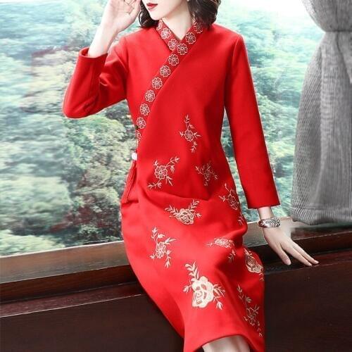 Red Black Robe Vintage Femme Autumn Fashion Long Dress Ethnic Embroidery Vestido Long Sleeve Loose Casual Dress Cheongsam AA4563
