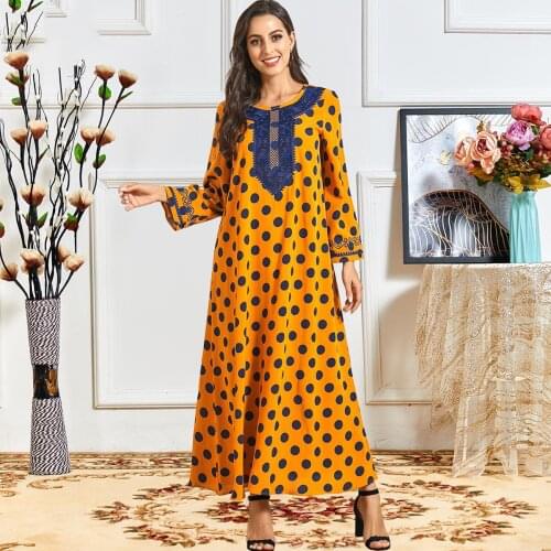 Vintage Muslim Arabic Dress Women Embroidery Long Sleeve Moroccan Kaftan Maxi Hijab Dresses Islamic ClothingDubai Abaya Vestidos