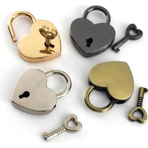 1 Pcs Heart Shape Vintage Metal Mini Padlock Bag Suitcase Luggage Box Key Lock With Key