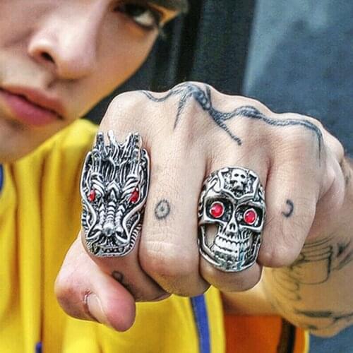 FIMAODZ Retro Gothic Skull Ring for Men and Women Exaggerated Halloween Skeleton Party Jewelry