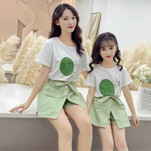 Menoea Family Matching Outfits Summer Mother and Daughter Cartoon Print T-shirt + Shorts 2pcs Clothes Sets Korean Style Suits