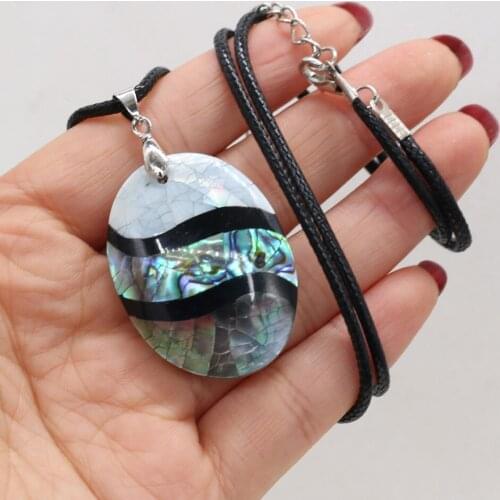 Natural Splicing Stripe Shell Pendant Necklace Oval Shape Shell Charms Necklace for Women Men Jewelry Trendy Necklace Gift
