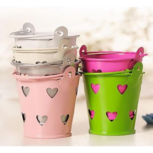 Hollow Storage Iron Bucket Heart Shaped Iron Bucket Lovely Desktop Container Photo Props Creative Desktop Decor Lipstick Holder