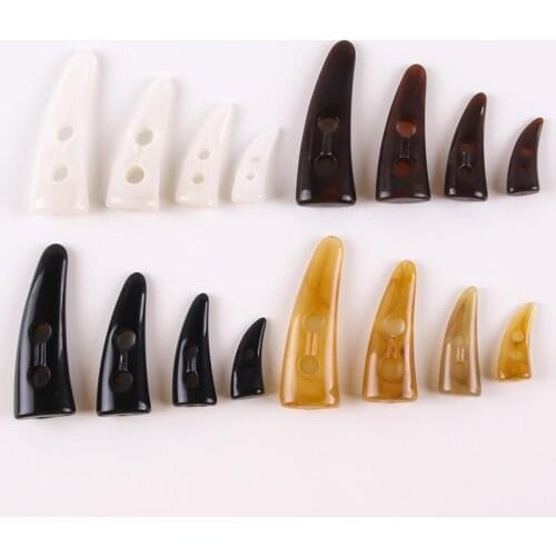 23MM~50MM Acrylic Coat Button 2 Holes Horn Toggle Buttons Sewing Bag Garment Sweater Decoration Accessories 50pc/lot