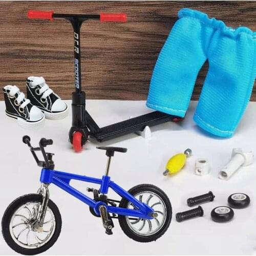 Alloy Finger Scooter Skateboard Shoe Accessories Set Two Wheels Skate Clothe Fingerboard Bikes Fingertip Novelty Toys Gift Child