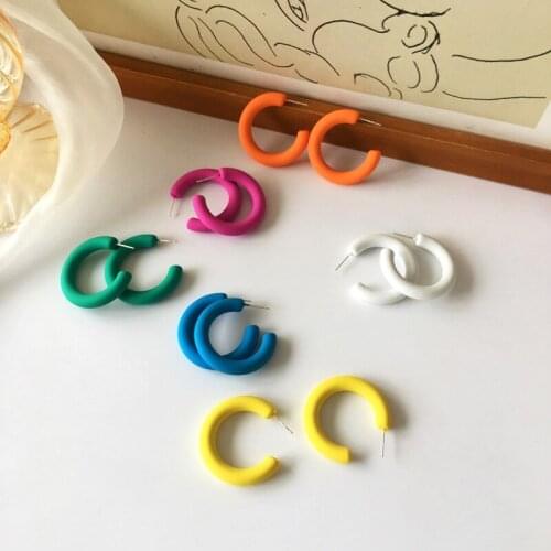 Brief Circle C Shape Hoop Earrings Girls Cute Resin Ear Rings Luxury Jewelry