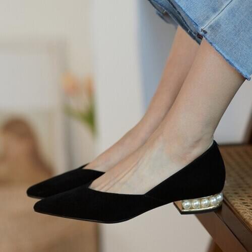 2021 Spring Women Flats Pearl Heeled Slip on Shoes Woman Ballet Flats Pointed Toe Dress Shoes Faux Suede Ladies Shoes