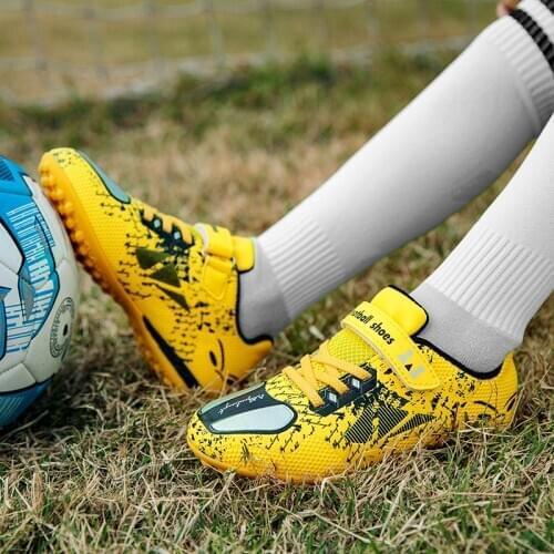 High Quality Boys Leather Soccer Shoes Kids Sneakers Cleats Children Football Shoes Outdoor Child Boy Trainer Shoes Sports Foot