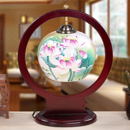 Jingdezhen Bedroom Living Room Bedside Modern Creative Chinese Antique Wedding Tyres Lamp Ceramic Hand Painted Desk Lamp