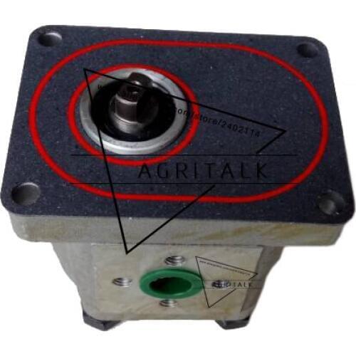 The hydraulic pump with gasket for Fengshou Estate FS180-3 / FS184 with engine, part number