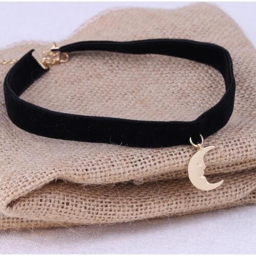 1Pc New Arrival Smiling Moon Face Pendant Black Korea Velvet Rope Choker Collar Necklace Female Collier Bijoux Girls Gift