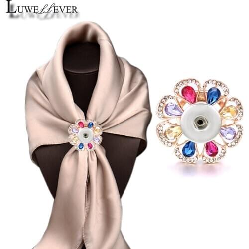 LUWELLEVER Flower Brooches For Clothes