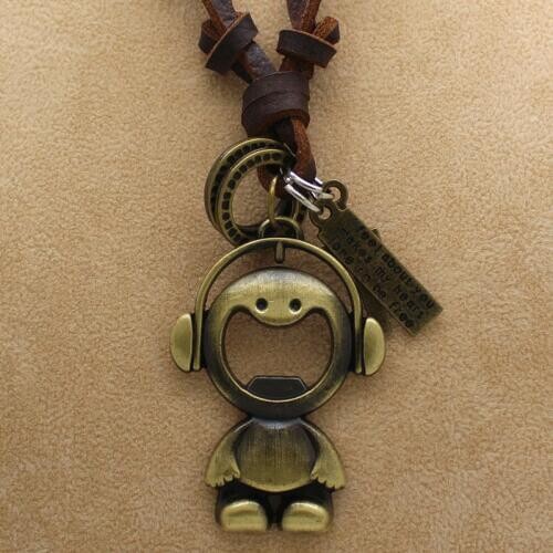 2019 New Fashion Galaxy Cartoon SpaceMen Necklaces Copper Pendants Brand Jewelry For Women Men Best Friend Ship Gift XiongHang