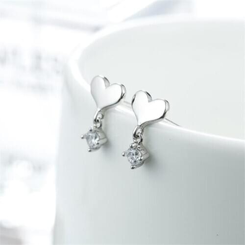 New Beautiful Exquisite Love 925 Sterling Silver Jewelry Temperament Heart Shaped Crystal Women Exquisite Stud Earrings SE915