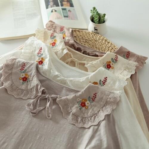 Lamtrip Retro Floral Embroidery Peter Pan Collar Cotton Long Sleeve Tee Pullover T-Shirt Top Autumn Winter
