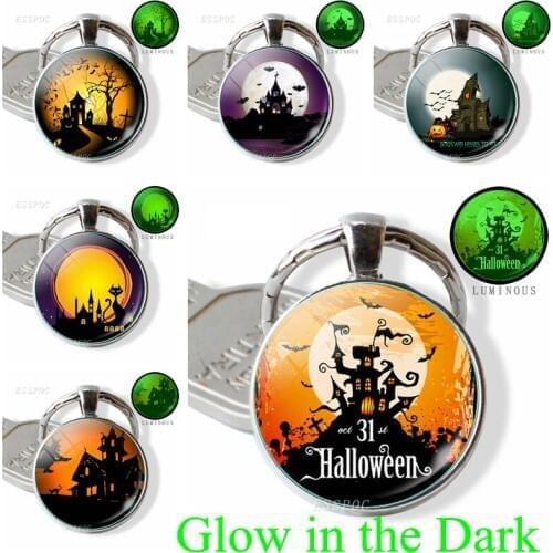 Frightened Halloween Keychain Luminous Glass Cabochon Jewelry Black Night Castle Pendant Key Chain Ring Creative Gift