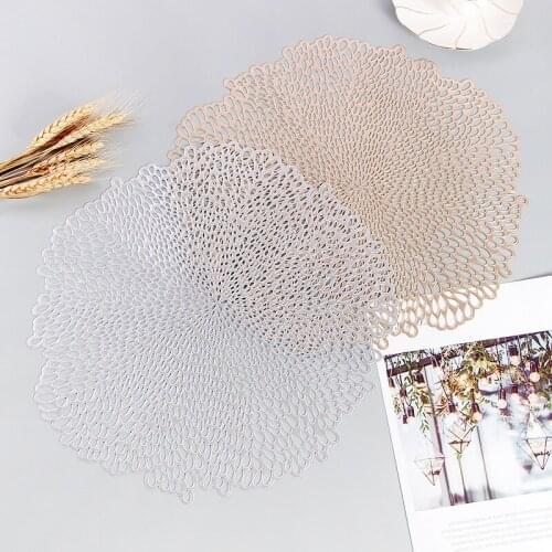 4PCS Placemat PVC Flower Type Hotel Restaurant Leaf Bronzing Heat Insulation Placemat Simple Nordic Style Decoration Hollow