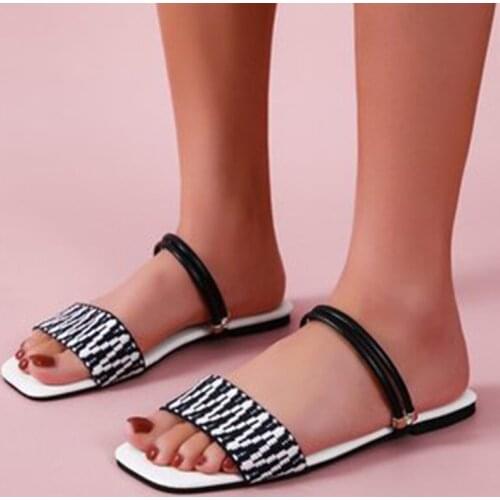 2021 Flat Sandals Womens Summer Fashion Womens Sandals Pattern Casual All-match Sandals Lightweight Sets with A Pedal sandalen