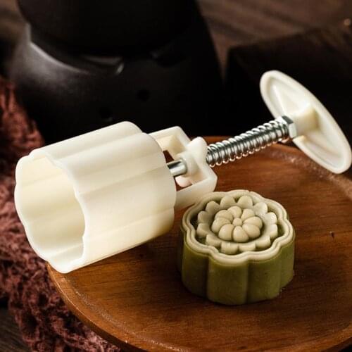 2021 New 50g Mooncake Barrel Mold with 4/6 Flower Stamp Hand Press Moon Cake Pastry Mould