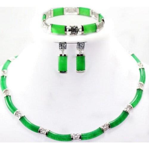 Bracelets and earrings natural