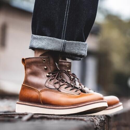 Yomior High Quality Handmade Vintage Men Boots British Cow Leather Desert Ankle Boots Tooling Work Motorcycle Boots Round Toe